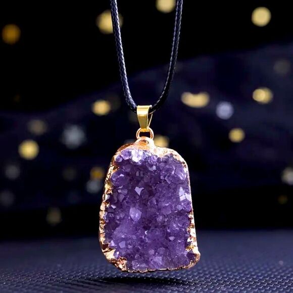 ✨🆕✨ Boho RAW Natural Amethyst Cluster Crystal Pendant Necklace✨ - Picture 1 of 13